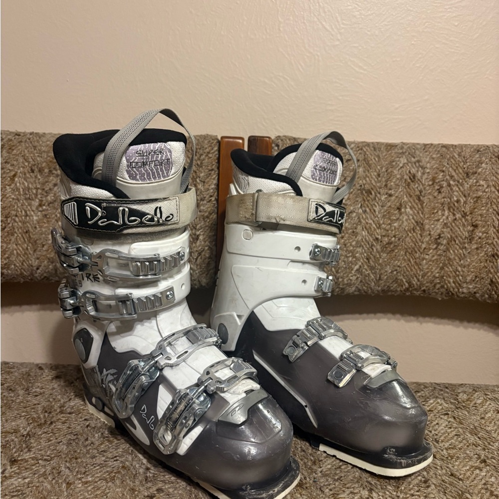 Dalbello White and Gray Ski Boots